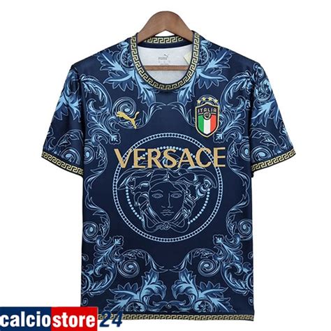 versace maglia con scritta rossa|versace nuova collezione 2023.